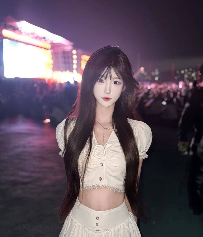 河北美院清纯反差婊学姐 李宇倬 天天在学校勾引学长 在房间激情性爱 被狠狠后入抽插骚逼 高潮潮吹喷水瞬间实录外流 - 18AV